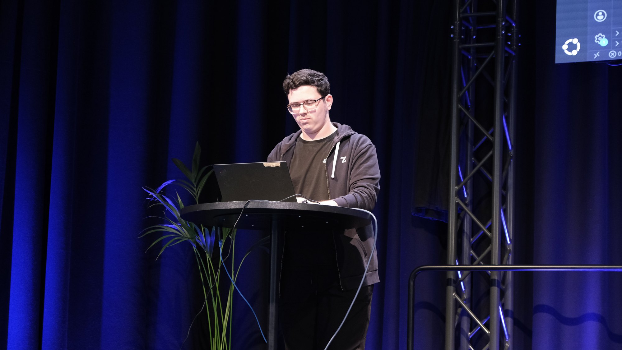 Presentation session at Midnight Sun 2026